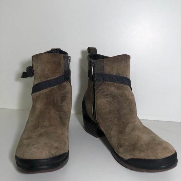 Keens Size 7 suede brown winter boots - Keens - Picture 12 of 12